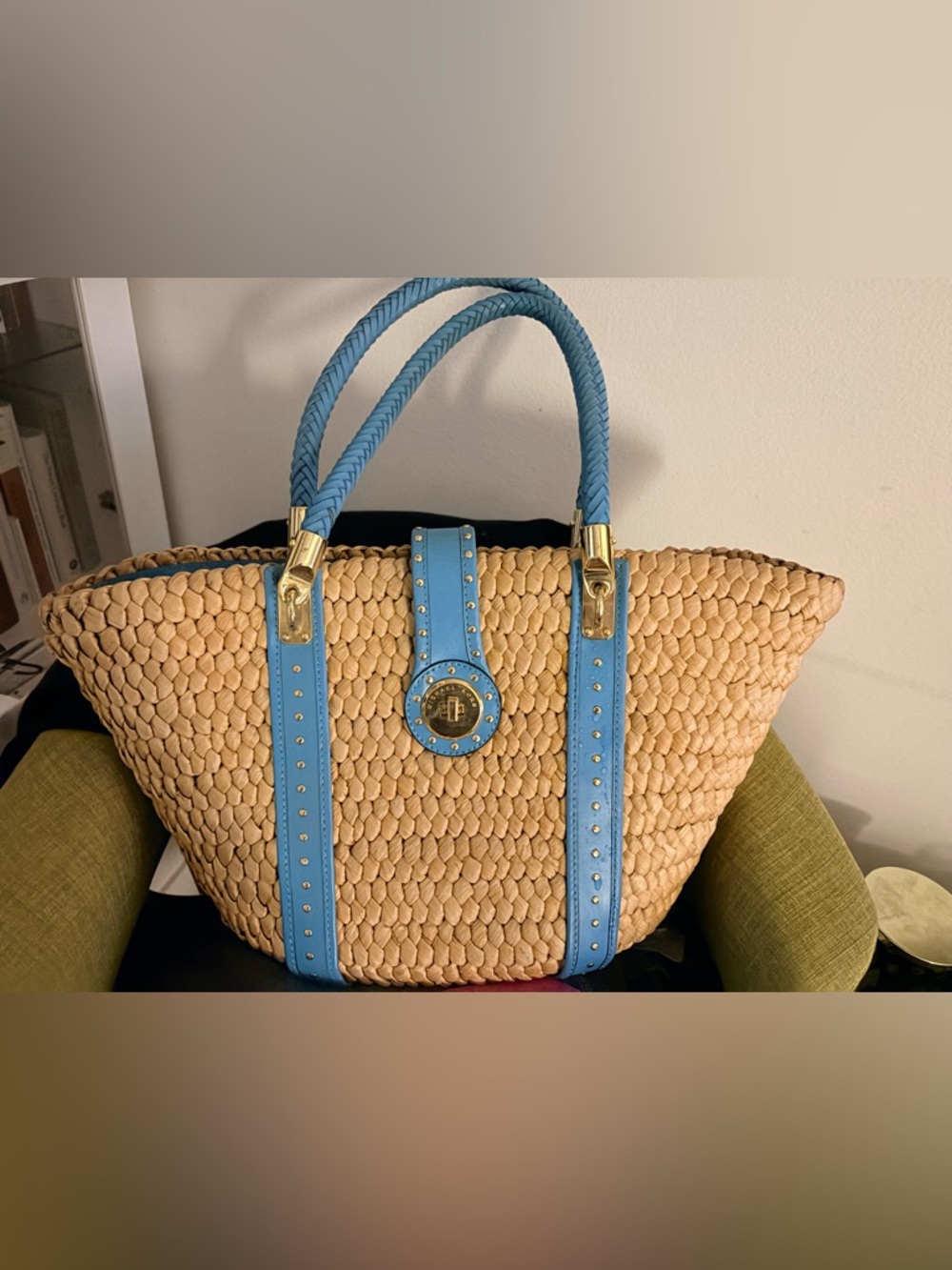 Stunning Michael Kors Santorini Straw Tote with turquoise Leather Trim and gold
